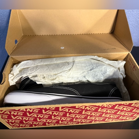 New VANS Authentic Black Shoes - Picture 4 of 8